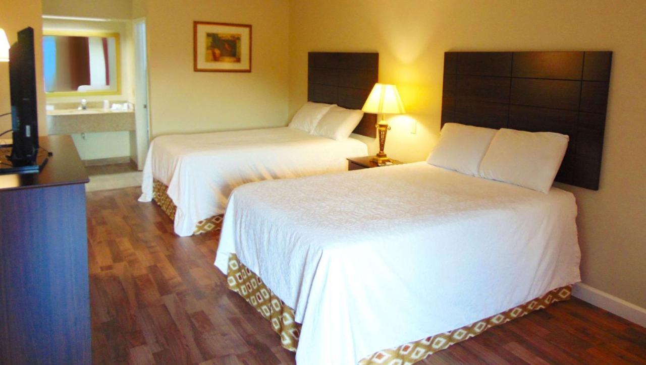 Hotel Days & By Wyndham Brewton
