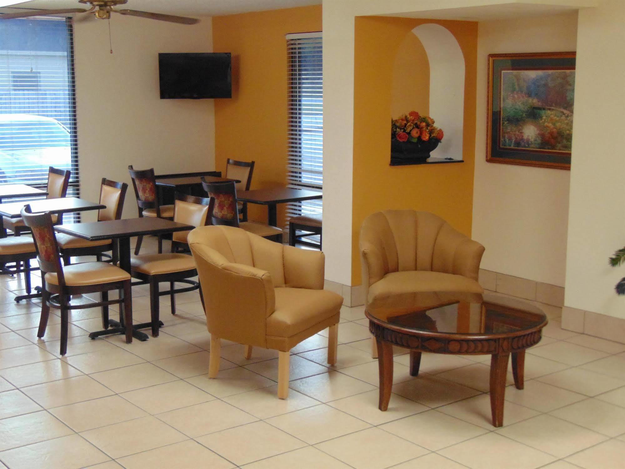 Hotel Days & By Wyndham 2*